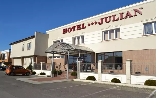 Hotel Julian