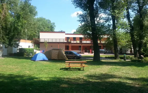 Hotel i Camping Tramp