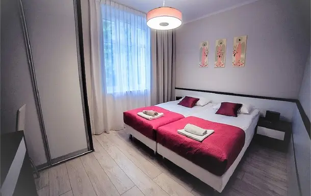 Apartament Bordowy